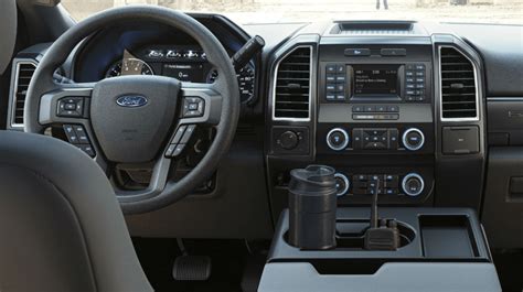 2022 Ford F350 Interior A2022c