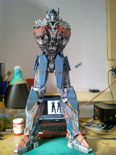 Optimus Prime Aoe Papercraft Legs Added By Nandablank On Deviantart