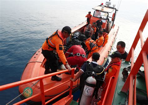 Lion Air Plane Crash Passengers Bodies Found Still Strapped In Seats On Seafloor Official