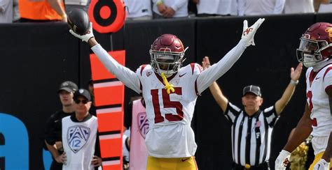 Snap Judgments No 8 Usc Survives Second Half Meltdown To Beat