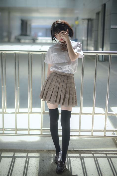 パンツの見えない 美学 — パンツの見えない美学 School Girl Japan School Girl Outfit School