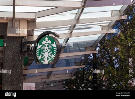 Starbucks Coffee Sign Logo Hi Res Stock Photography And Images Alamy