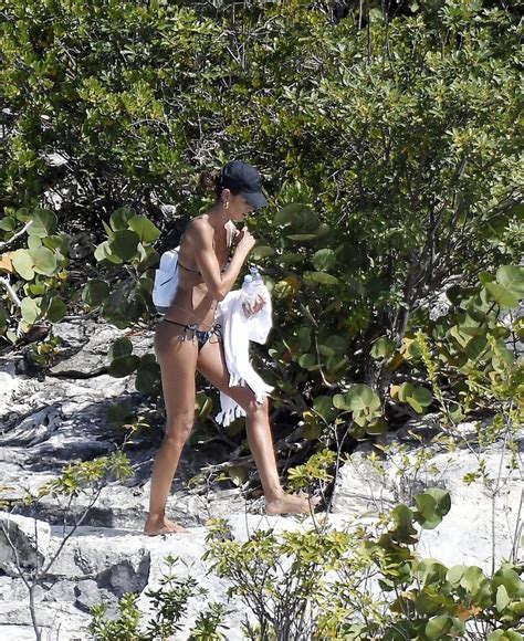 Izabel Goulart Shows Off Her Nude Tits On Vacation In St Barths