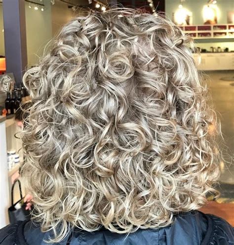 Curly Perm For Thick Hair Permed Hairstyles Medium Length Hair Styles Thick Hair Styles