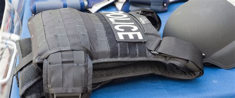 as nypd suits up with heavier body armor other police departments likely to follow suit abc news