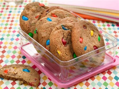 Check out our pioneer woman selection for the very best in unique or custom, handmade pieces from our kitchen décor shops. Yummy Slice-and-Bake Cookies Recipe | Ree Drummond | Food ...