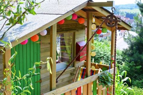 Finden sie garteneinrichtung in ihrer nähe, indem sie ihren standort teilen oder adresse, ort, bundesland oder postleitzahl eingeben. Kinderspielhaus im Garten: Tipps zur Einrichtung ...