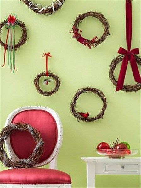 30 Amazing Wall Christmas Decoration Ideas