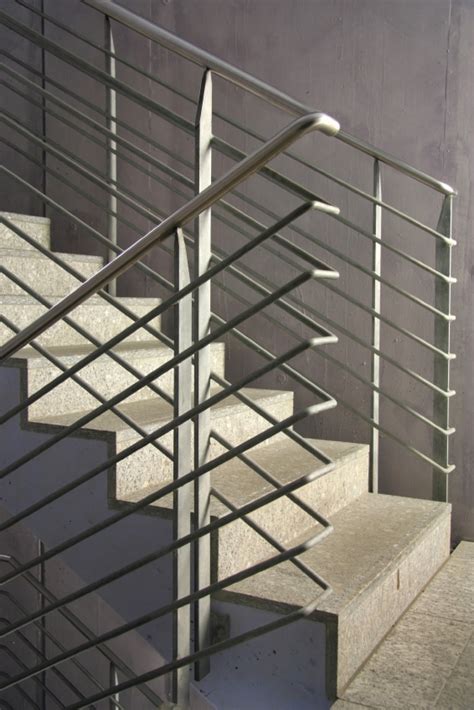 Treppegestaltung mit designboden in holzoptik. Treppenbelag einer Betontreppe » Die wichtigsten Infos