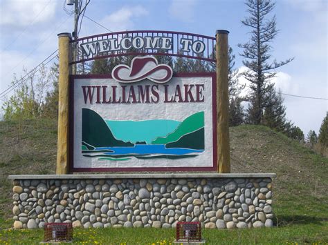 Filewilliams Lakes Welcome Sign Wikipedia