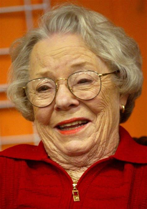 She moved to los angeles with her. Pictures & Photos of Patricia Hitchcock | Hitchcock ...