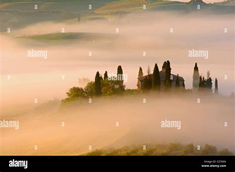 Val Dorcia Orcia Valley Morning Fog The Belvedere At Dawn Unesco