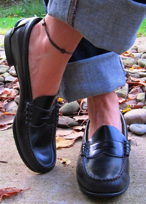 Vintage Sebago Black Cordovan Loafers Handsewn Leather Penny