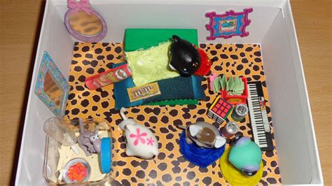 How to Make a Shoebox Doll/LPS Bedroom - Easy LPS Crafts ...