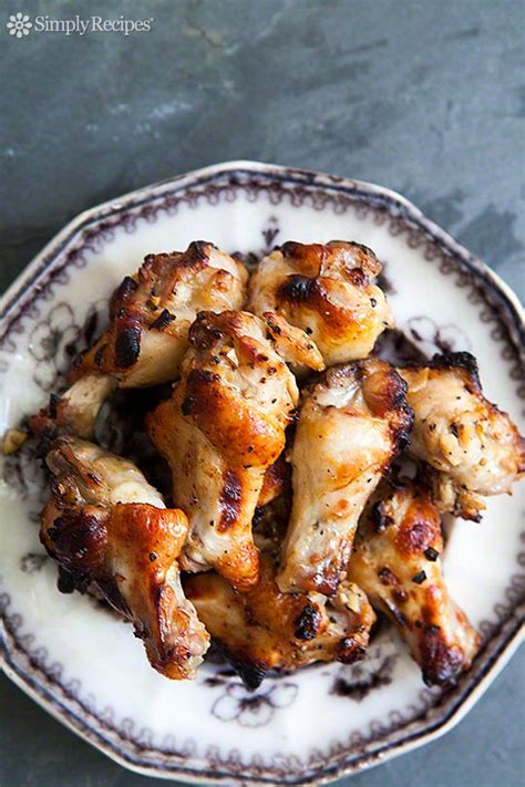 These honey mustard chicken wings are saucy, delicious and easily of our favorite easy chicken wings recipe. Baked Chicken Wings with Thai Peanut Sauce | foodiecrush.com