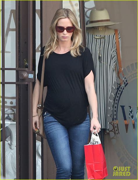Emily Blunt Gets In A Pampering Day In Los Angeles Photo 3025347