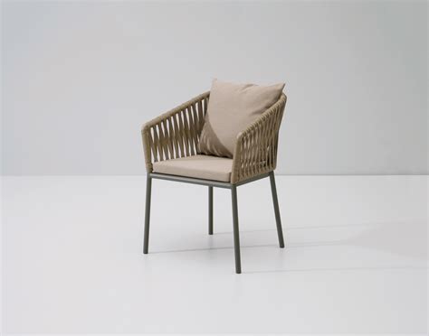 The intention of the designer was to create dense braiding that would still let the air through, remin. Kettal | Bitta | Dining armchair | Diseño de muebles ...