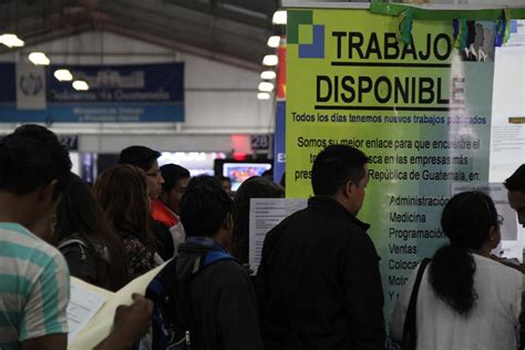 Feria De Empleo Atrae A Miles De Guatemaltecos