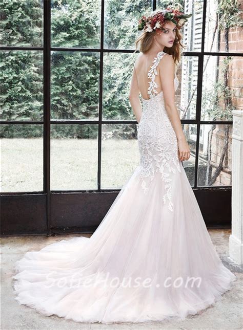 Girls with broad shoulders will look effective wearing tight sleeves and dress gowns tapering from a hip. Princess Mermaid One Shoulder Tulle Lace Wedding Dress ...