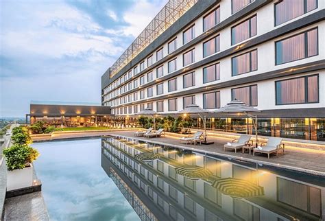 Vivanta Bhubaneswar Dn Square Odisha Hotel Reviews Photos Rate