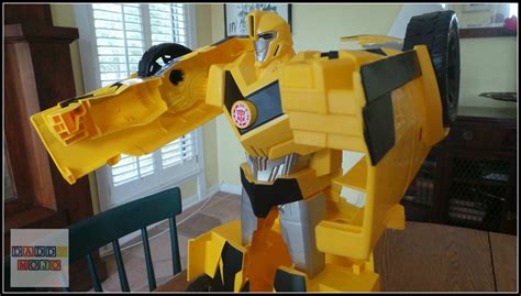 Transformers Robots In Disguise Super Bumblebee Is Big Toy Play Daddy