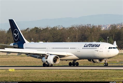 D Aiko Lufthansa Airbus A330 300 At Frankfurt Photo Id 1270944