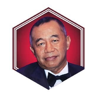 Mohamed apandi bin ali (born 11 february 1950) is a malaysian politician who was the attorney general of malaysia from 2015 to 2018. Tan Sri Abdullah Ali | Tatler Malaysia
