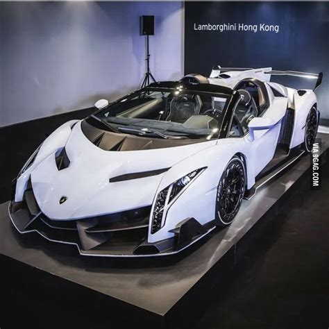 Ive Never Seen A Lamborghini Veneno In White I Thinki Think Im In