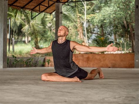 Tantra Yoga For Men Yoga Poses For Cultivating Strong Male Sexuality