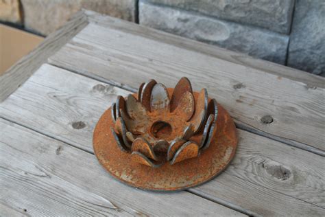 Rustic Candle Holder Metal Lotus Flower Candle Citronella Candle Bug