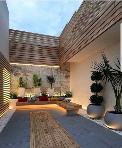Renta de casa en colonia silao centro. Piso de madera para patios y terrazas | Tendencias 2019 - 2020 | Diseño de patio, Decoración de ...