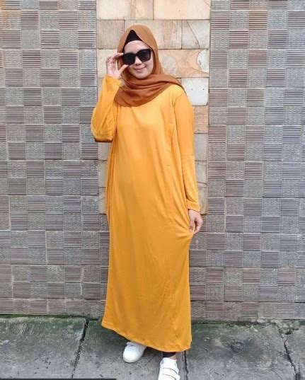 Tampil beda dan menawan dengan model baju gamis terbaru 2018 via. Jilbab Yg Cocok Untuk Baju Kuning - Pintar Mencocokan