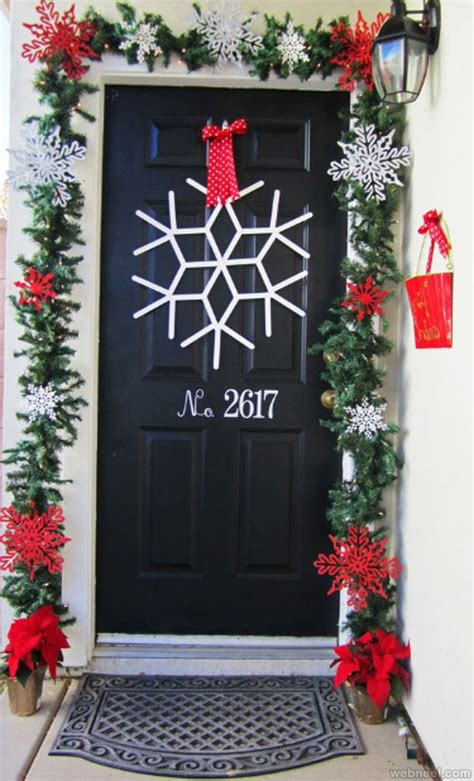 That is unless you have enthusiastic little kids in the house who wish to see the lights put up pretty much two or three weeks well in advance! 25 Beautiful Christmas Door Decorating Ideas for your ...