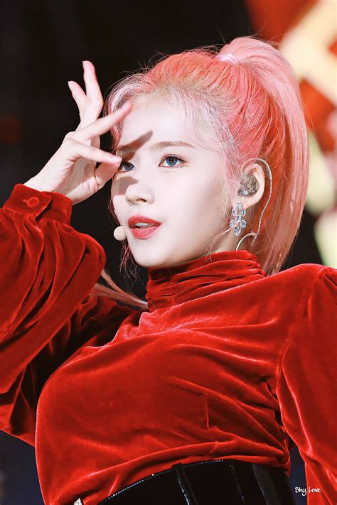 191006 Sbs Super Concert Pink Haired Sana In Red Rtwice
