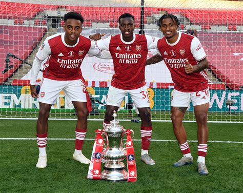 Arsenal Celebrate Winning The Fa Cup Final 2020 Famousmales