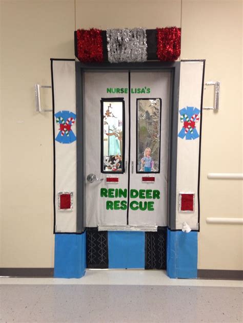 Look no further than these amazing science bulletin boards and classroom decor ideas! Science Themed Christmas Door Decorations | Psoriasisguru.com