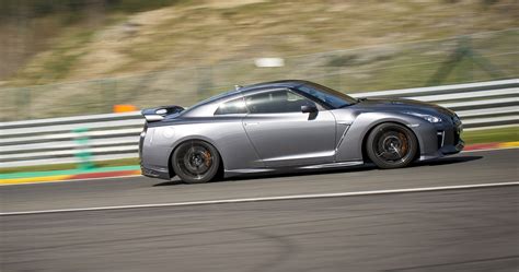 Average buyers rating of nissan gtr for the model year 2016 is 4.0 out of 5.0 ( 2 votes). 2017 Nissan GT-R Review - photos | CarAdvice