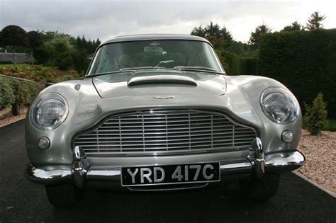 Aston Martin Db5 Worthy Of James Bond Set For Nov Auction