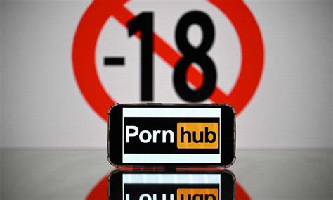 Das System Pornhub Zdf Doku über Das Schmutzige Geschäft Mit Der Lust Fernsehkritik