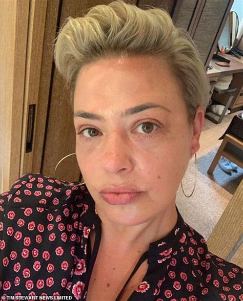 Ant Mcpartlin S Ex Lisa Armstrong Sent Anne Marie Corbett Text Telling Her She Is Hated