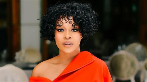 Watch Nomzamo Mbatha Honoured By Oprah Introducing Her