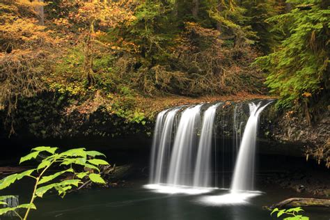 9 Top Secret Waterfalls To Visit In Oregon Before Word