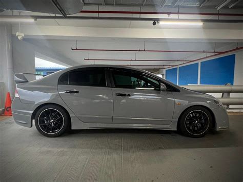 Sporty Modded Grey Honda Civic With Loud Lta Approved Exhaust For Rent