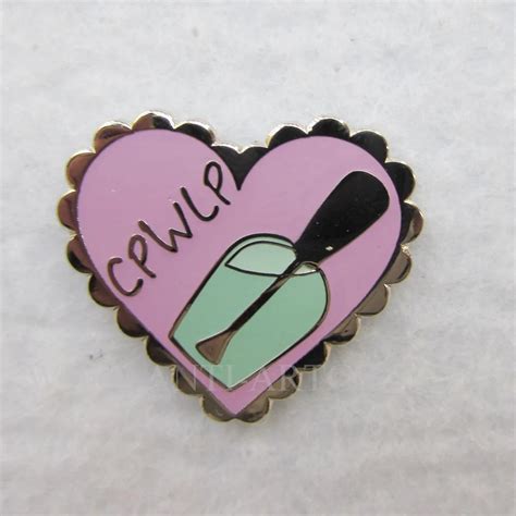 Custom Hard Enamel Lapel Pins Lovely Purple Color Heart Badges Silver