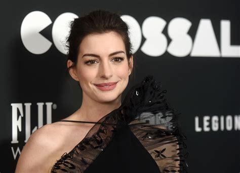 Anne Hathaway Explained Her Decision To Quit Drinking And Its So Important