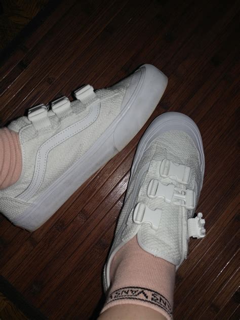Hope you can get them shoes clean. went to a vans outlet a couple months back and my best ...