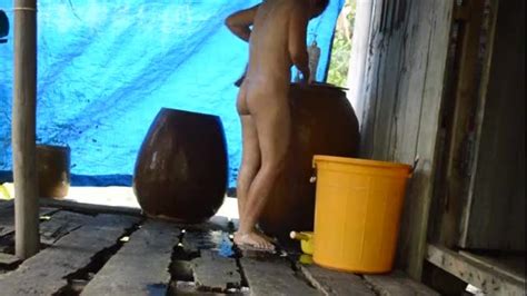 Wife enjoys bathing nude in phu quoc bx tắm khỏa thân tại bãi bổn phú