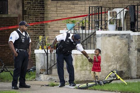 Chicago Shootings Kill 13 Including 7 Year Old 59 Wounded