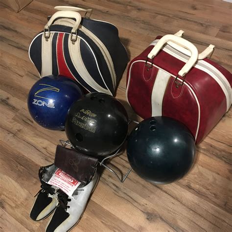 Vintage Bowling Gear Fun Sports Bowling Bowling Balls