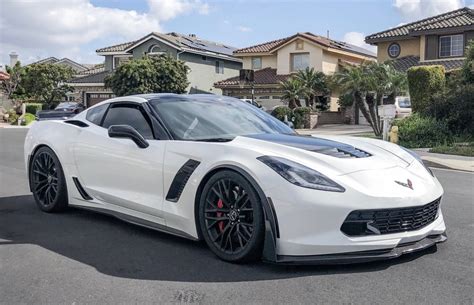 C7 Corvette Z06 Is Dropped Loaded And Ready To Roar
